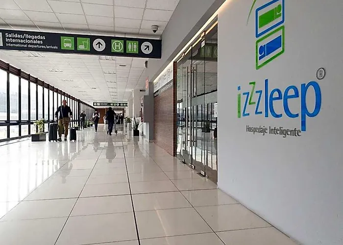 Capsule hotel Izzzleep Aeropuerto Terminal 1 3*